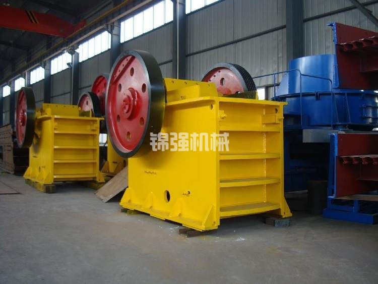 大型石子破碎機(jī)價格多少錢一臺？石料破碎機(jī)生產(chǎn)廠家哪家好？