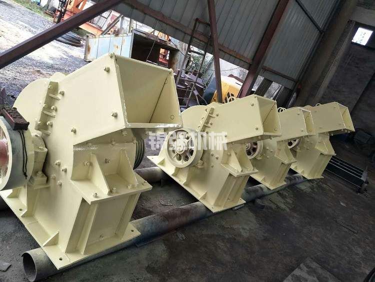 錘式破碎機(jī)的工作原理是什么?哪家工廠價格比較劃算(圖3) 錘式破碎機(jī)的工作原理是什么?哪家工廠價格比較劃算(圖3)